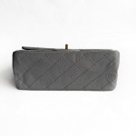 シャネル 2.55 リイシュー フラップバッグ エイジドカーフスキン